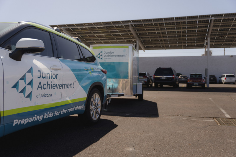 Junior Achievement of Arizona Receives a Free Solar System Through the SRP Solar for Nonprofits Program, Reducing Operating Costs by Up to 40%